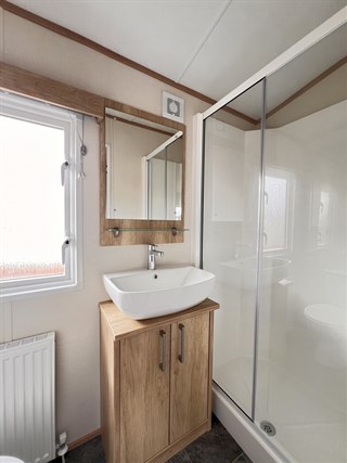 2023 Carnaby Glenmoor Lodge 41ft x 13ft, 3 bedroom Static Lodge Holiday Home shower room