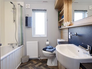 2027 Willerby Pinehurst Static Lodge Holiday Home bathroom
