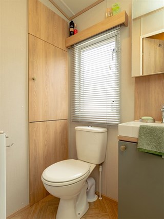 2027 Carnaby Silverdale Static Caravan Holiday Home main bedroom en suite