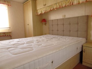 2003 Willerby Salisbury Static Caravan Holiday Home master bedroom