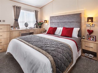 2022 Carnaby Glenmoor Lodge Static Caravan Holiday Home main bedroom