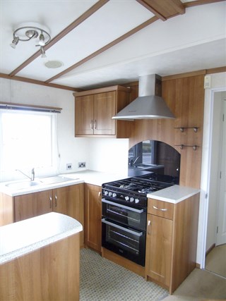 2009 Carnaby Ridgeway Static Caravan Holiday Home kitchen