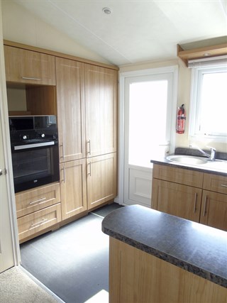 2004 Willerby Winchester Static Caravan Holiday Home kitchen