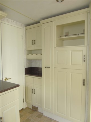 2009 Atlas Status Static Caravan Holiday Home kitchen