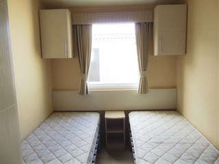 2009 Willerby Signature 35ft x 12ft 2 bedroom Static Caravan Holiday Home twin bedroom