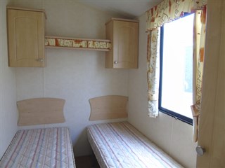 2006 Willerby Vacation Static Caravan Holiday Home second bedroom