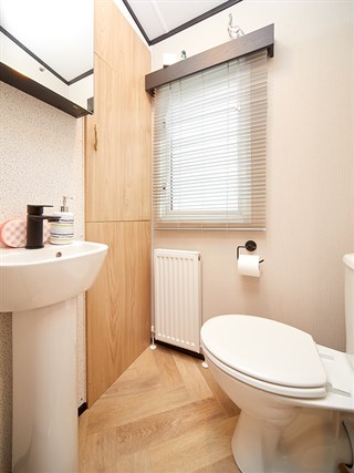 2025 Carnaby Glaisdale Static Caravan Holiday Home en suite
