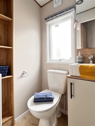 2026 ABI Hamilton Static Caravan Holiday Home shower room