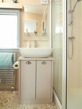 2026 Carnaby Lakehouse Lodge Static Lodge Holiday Home en suite shower room