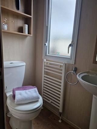 2013 ABI Sunningdale Static Caravan Holiday Home shower room