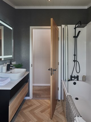 2027 Swift Toronto Urban Static Lodge Holiday Home washroom