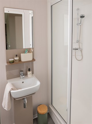 2027 Swift Morlaix Lodge Static Lodge Holiday Home en suite