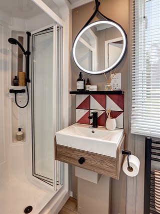 2027 Swift Clermont Lodge Static Lodge Holiday Home shower room