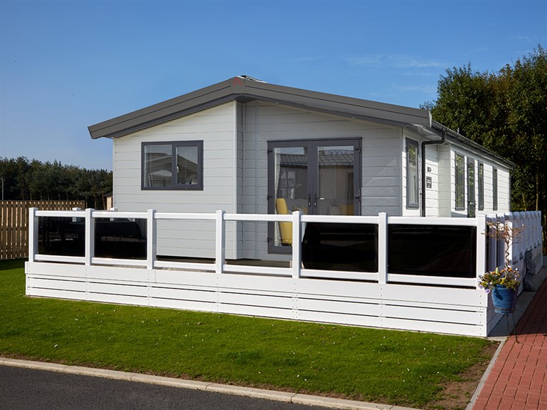 New 2023 Atlas Oakwood 40 x 20 feet 2 Bedrooms