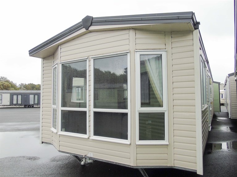 Used 2008 Cosalt Studio Xtra 38 x 12 feet 2 Bedrooms (Sleeps 4/6)