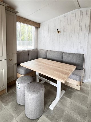 2023 swift moselle country kitchen dining area