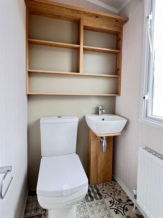 2023 swift moselle country en suite bathroom
