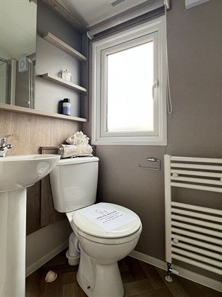 2027 Willerby Salisbury ES Static Caravan Holiday Home shower room