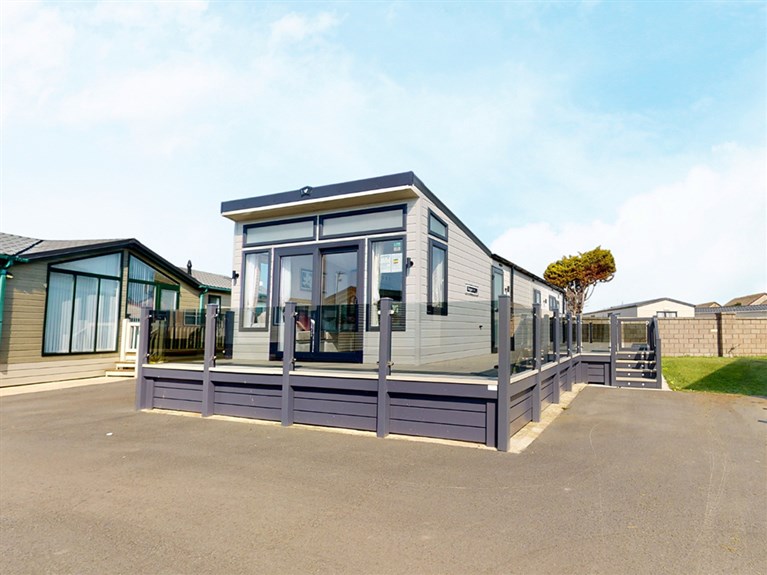 New 2022 Willerby Vogue Classique 43 x 13 feet 2 Bedrooms (Sleeps 4/6)