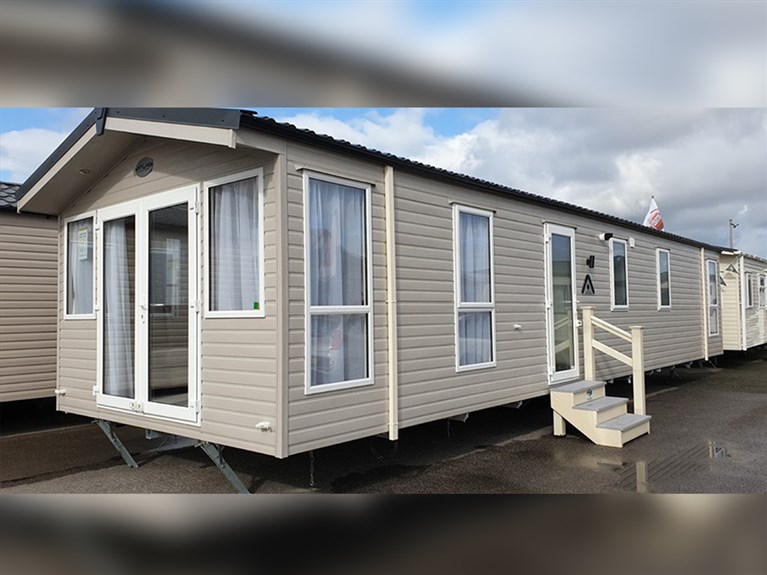 New 2022 Atlas Abode 40 x 12 feet 3 Bedrooms (Sleeps 6/8)