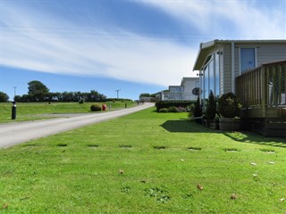 Misty Waters Caravan Park, Lloc