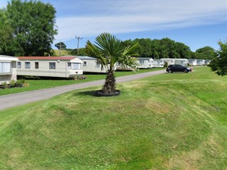 Misty Waters Caravan Park, Lloc