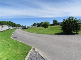 Misty Waters Caravan Park, Lloc