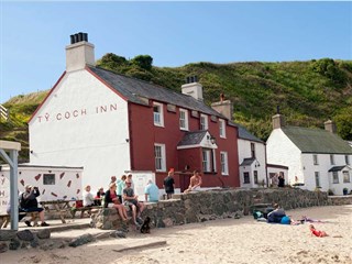 Caer Odyn Caravan Park, Edern. The Ty Coch Inn