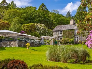 Aberdunant Hall Holiday Park