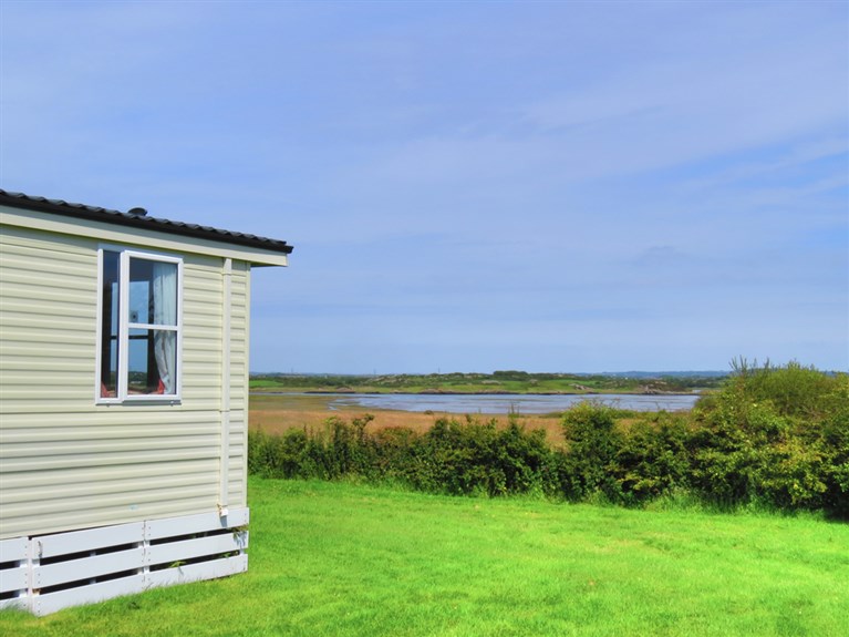 Hendy Farm Caravan Park (Four Mile Bridge,  Rhoscolyn)