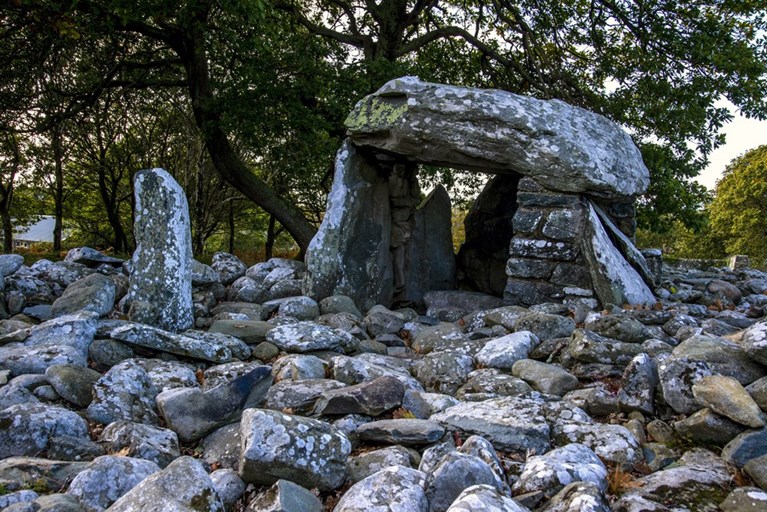 Dyffryn Ardudwy - Burial Chamber (Dolmen)